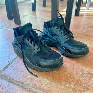 Nike Air Hurache Mens Size 9.5